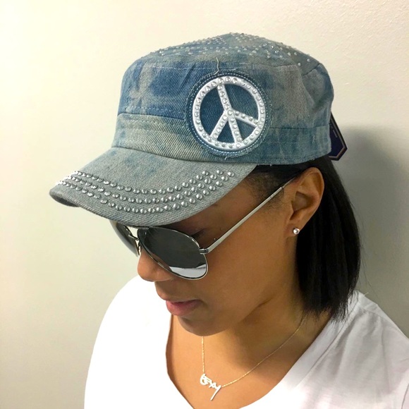 โฎ๏ธ๐งข Denim Fashion Cap With Rhinestones - Picture 2 of 7